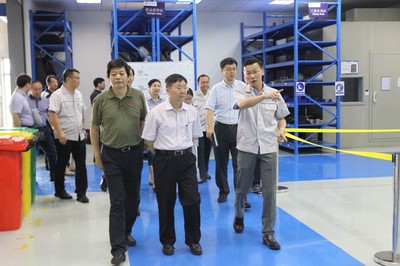 程道然深入東風鴻泰調研 聚焦塑料零部件研發新突破